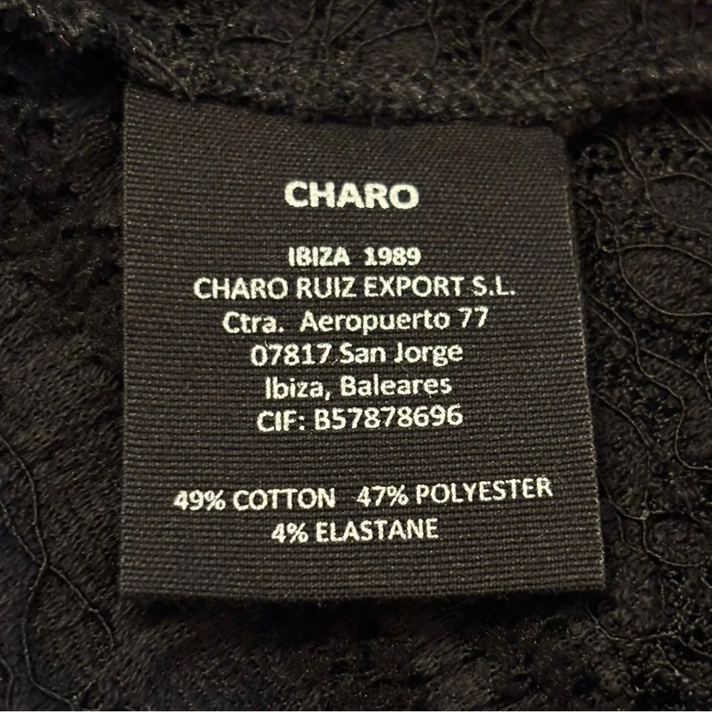 Charo Ruiz Black Cropped Lace Top with Flared Sleeves - Picture 7 of 8